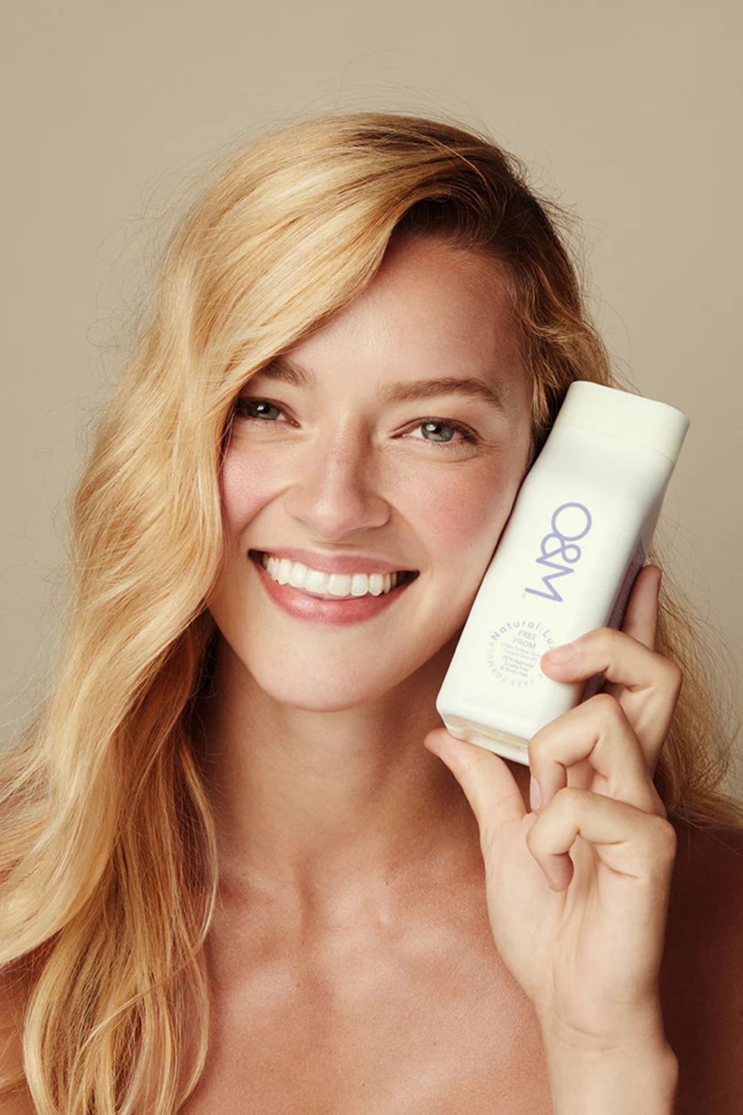 O&M CONQUER BLONDE SHAMPOO, 250ML